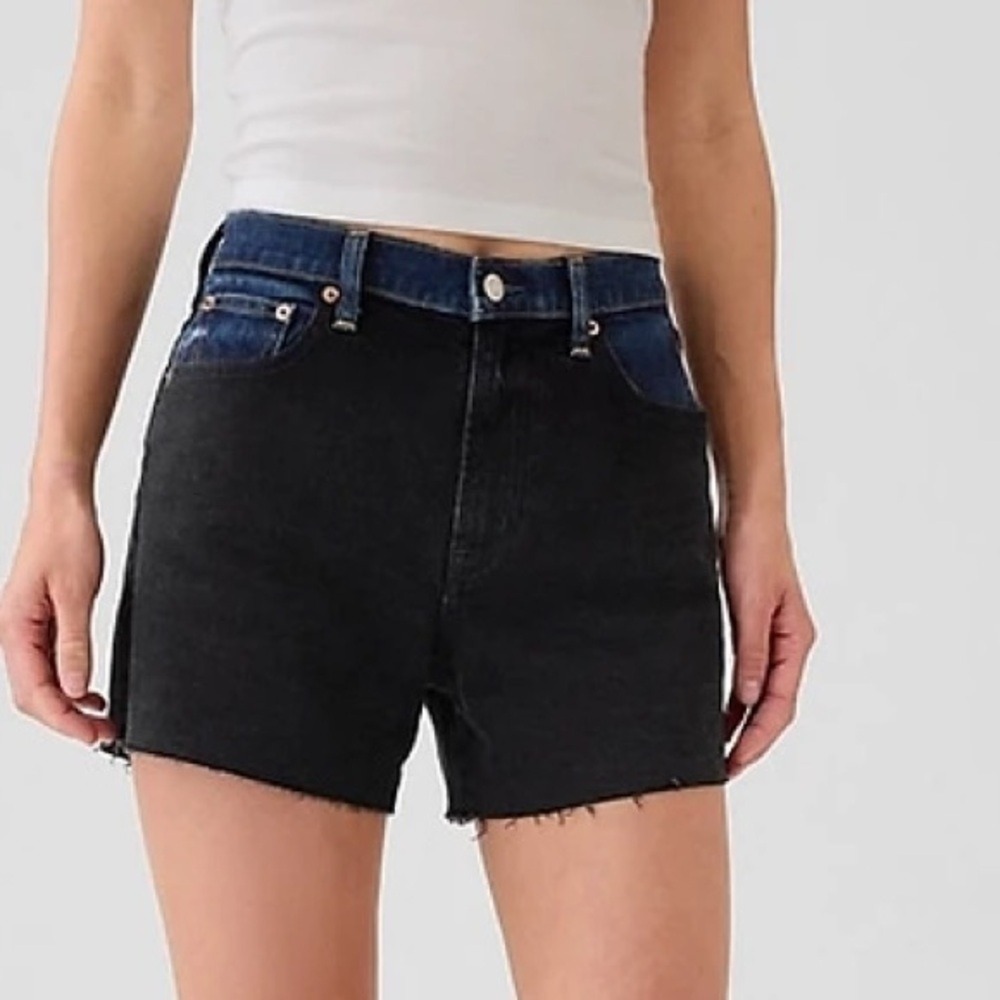 GAP 4" High Rise Womens Girlfriend Denim Shorts Raw Hem Blue Black Size 32